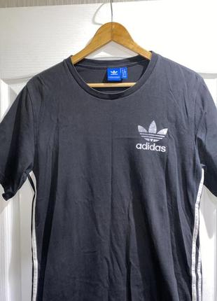 Футболка оригінал спортивна adidas подовжена розмір m-l nike puma