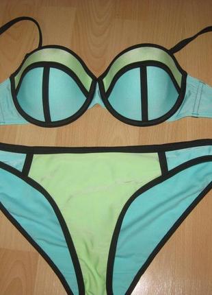 Фірмовий купальник