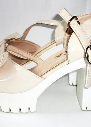 Літні босоніжки р. 39 устілка 25см (дуже зручні)