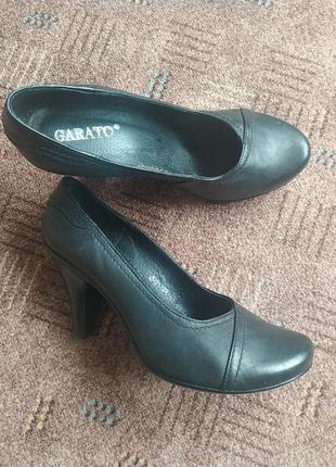 Кожаные туфли