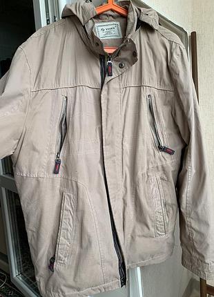 Чоловіча куртка