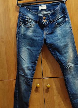 Джинси жіночі із заниженою талією від бренду ltb