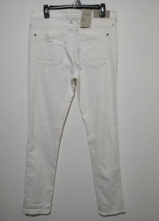 Белые рваные джинсы фирменные базовые скини котон (высокий рост) супер качество!!!4 фото