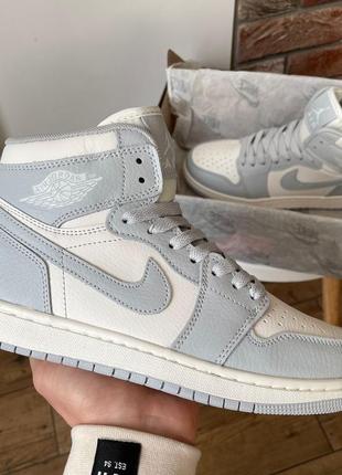 Женские кроссовки nike air jordan 1 retro high blue white 36-37-38-39-40-411 фото