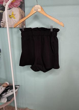 Чёрные короткие шорты shein1 фото