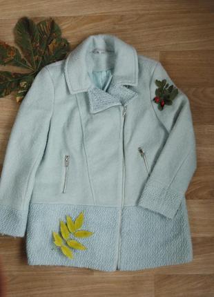 Шерстяное пальто цвета тиффани