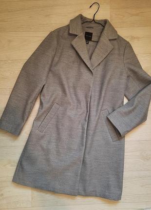 Стильне пальто new look