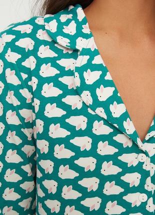 Жіночий піжамний комплект з кроликами