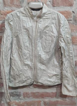 Легкая куртка с металлическим напылением
