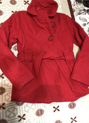 Пальто яркое красивое 3