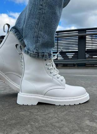 Зимові черевики dr. martens 1460 white fur premium3 фото