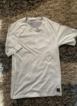 Футболка nike pro