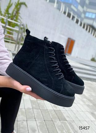 Черевики жіночі