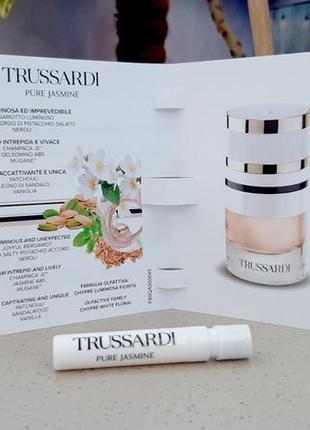 Trussardi pure jasmine💥оригинал миниатюра пробник mini spray 1,2 мл книжка