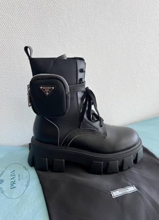 Женские ботинки из кожи  boots zip pocket black