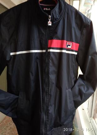 Курточка чоловіча