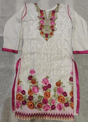 Карнавальна сукня індійська курта бімба на 5-7років