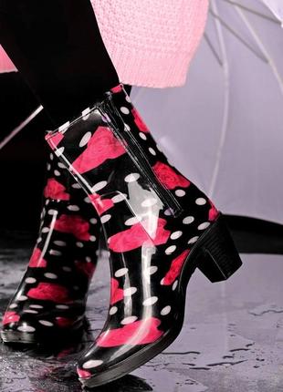 Сапоги женские