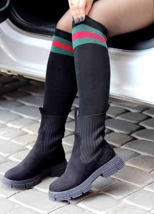 Ефектні стильні чорні жіночі гольфи - модний аксесуар