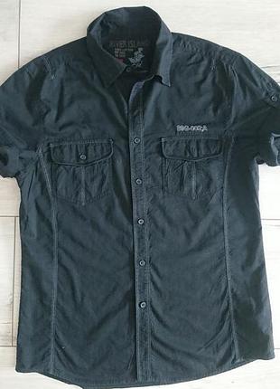 Чёрная рубашка из натуральной ткани