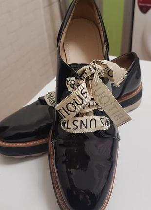 Лофери zara, лакові!