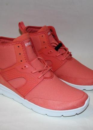 Жіночі кросівки etnies puma розмір 8,5/ 25 см