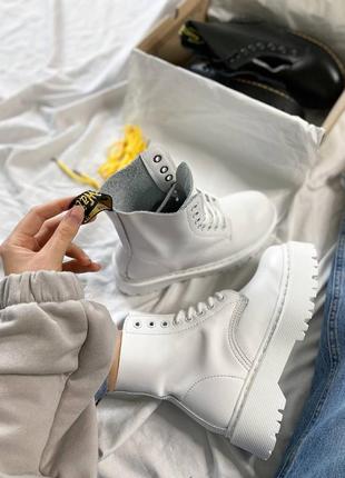 Dr.martens jadon total white женские ботинки доктор мартинс белые демисезон на осень весну распродажа скидка на высокой подошве9 фото