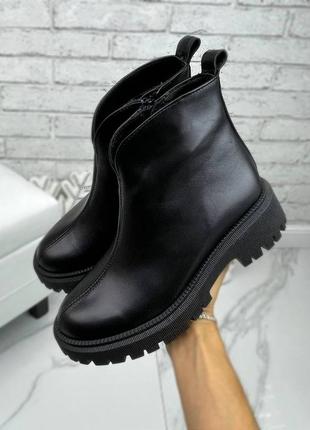 Чорні класичні бюджетні черевики art зимові на хутрі1 фото