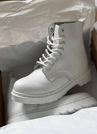 Dr.martens 1460 total white женские белые ботинки берцы натуральная кожа доктор мартинс демисезонные весна осень скидка распродажа