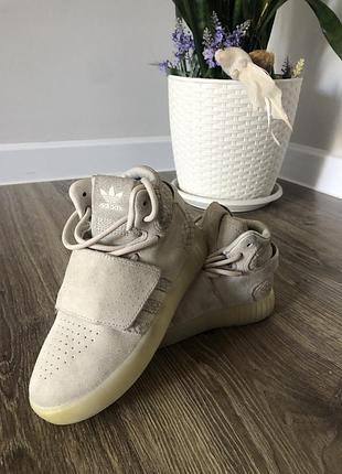 Кросівки adidas