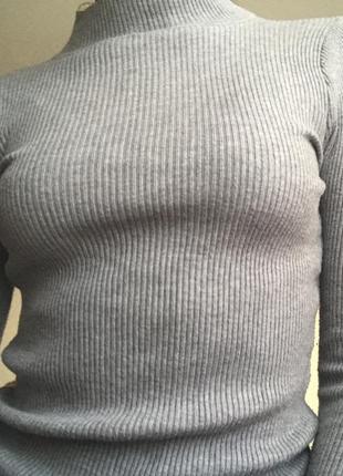 Водолазка в рубчик