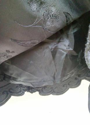 Роскошная,красивая,нарядная,вечерняя черная юбка с вышевкой,большой размер,шолк.3 фото