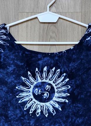 Топ в стиле tie dye с принтом solar / солнце3 фото