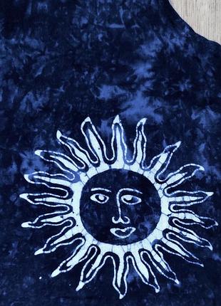 Топ в стиле tie dye с принтом solar / солнце6 фото