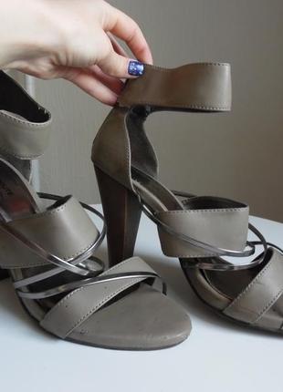 Босоніжки la redoute