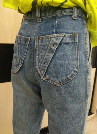 Джинсы женские