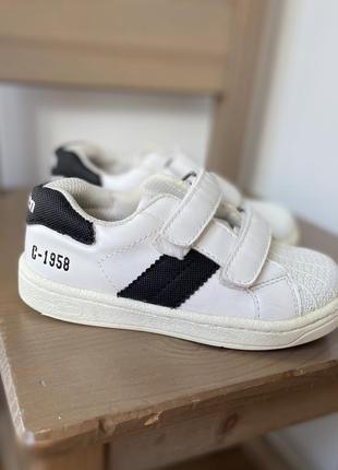 Кросівки дитячі chicco