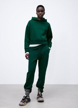 Зелена толстовка zara