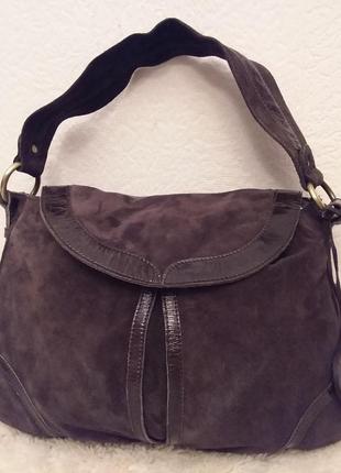 Интересная брендовая замшевая сумка шоколадного цвета accessorize1 фото