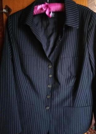 Легкий культовий брендовий шерсть virgin wool темно синій жакет піджак у смужку2 фото