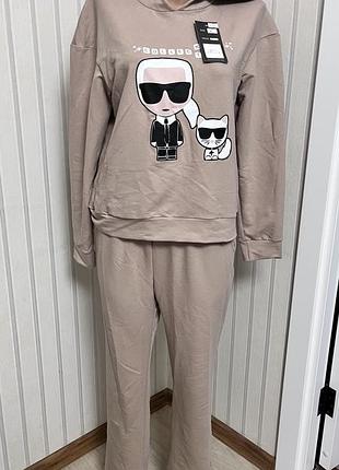 Костюм трикотажний