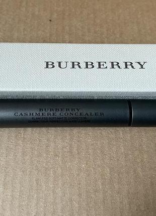 Консилер burberry cashmere concealer flawless soft-matte corrector 00 ivory2 фото