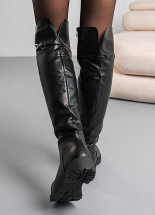 Теплі чоботи,ботфорти жіночі чорні на плоскій подошві зимові (зима 2022-2023) для жінок,стильні,зручні,комфортні7 фото