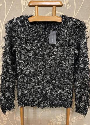 Очень красивый и стильный брендовый вязаный свитер 21.