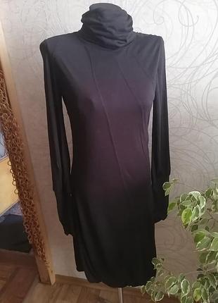 Платье известного бренда