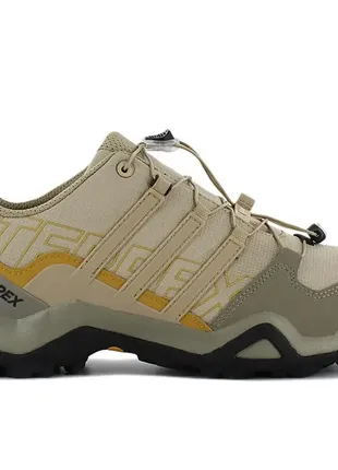 Оригінальні чоловічі кросівки adidas terrex swift r2 gore-tex (gz0363)1 фото