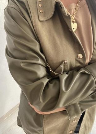 Рубашка zara, кожаная накидка хаки, джинсовый жакет2 фото
