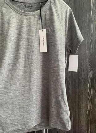 Футболка calvin klein