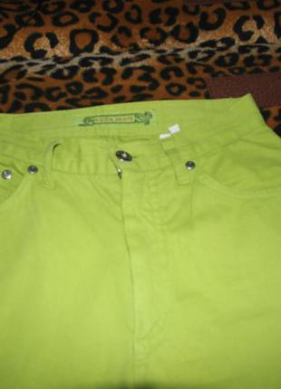 Яркие зеленые джинсики krizia jeans2 фото
