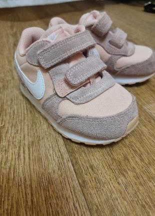 Кросівки nike  23.5